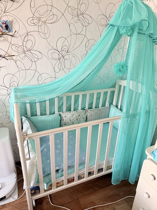 Продам детскую кроватку