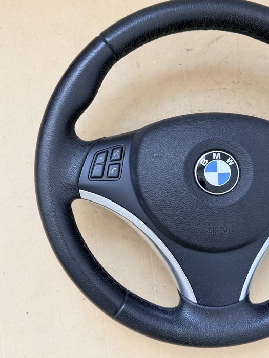 Бмв М волан bmw e84 e87 e90 e91 e92 e93