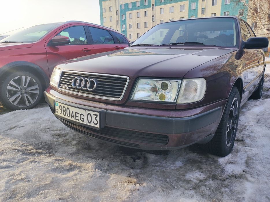 Продам фары Ауди 100/S4