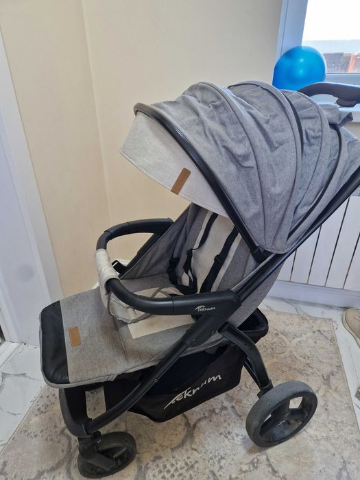 Продам коляску..