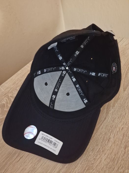 Шапка New era черна