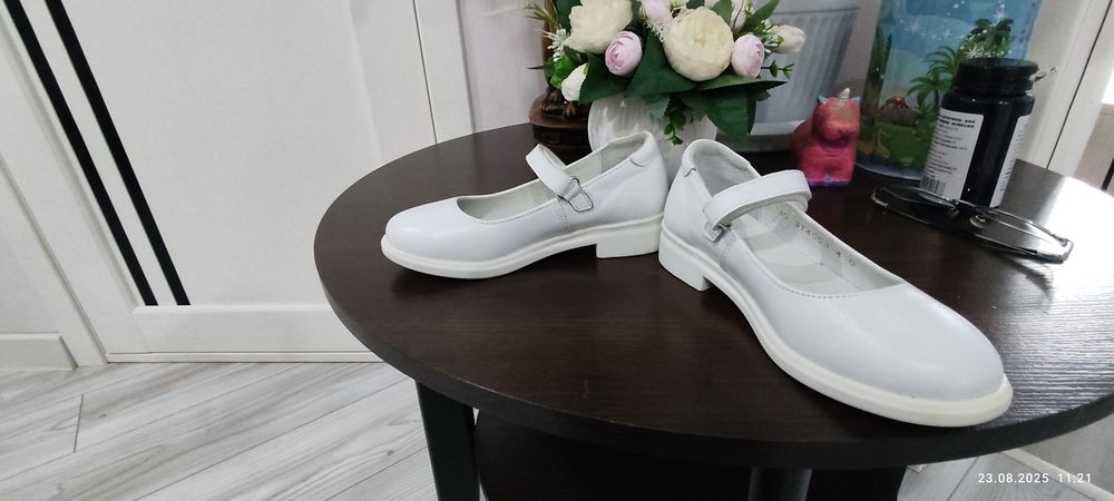 Продам новые туфли 30 размер