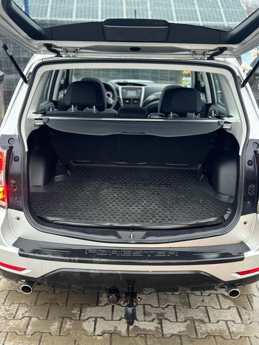 Vând Subaru Forester 2012
