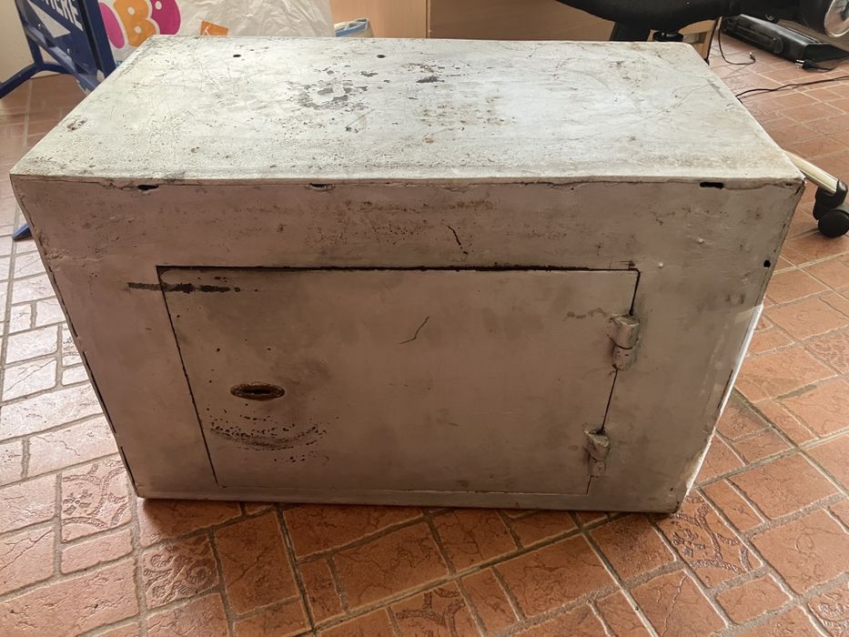 Метални каси Сейфове