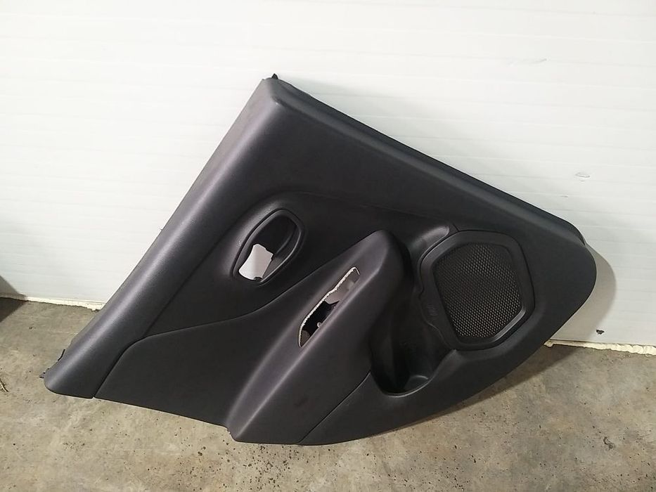 Fata tapiterie usa stanga spate jeep renegade 2023 y0022934