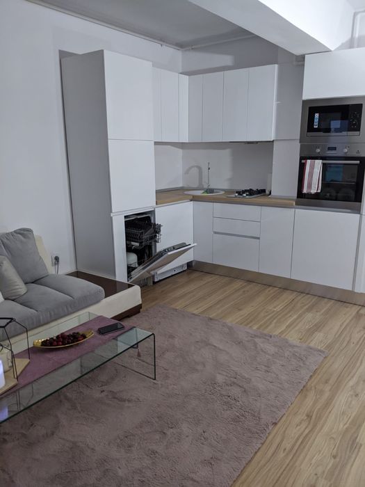 Inchiriem apartament in regim hotelier Constanta Mamaia centru ,Vega