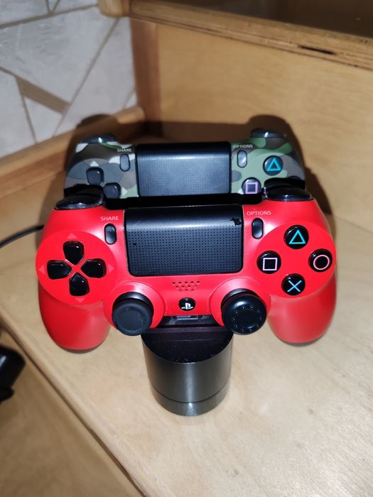 PlayStation 4 sotiladi