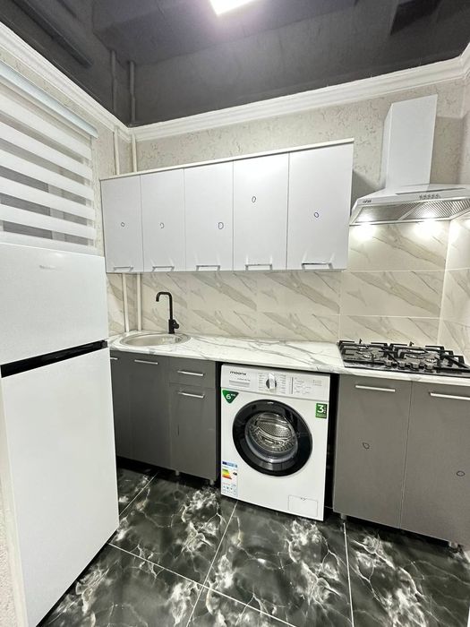 1/3/4/ Yakkasaroyda uy sotiladi sirochni