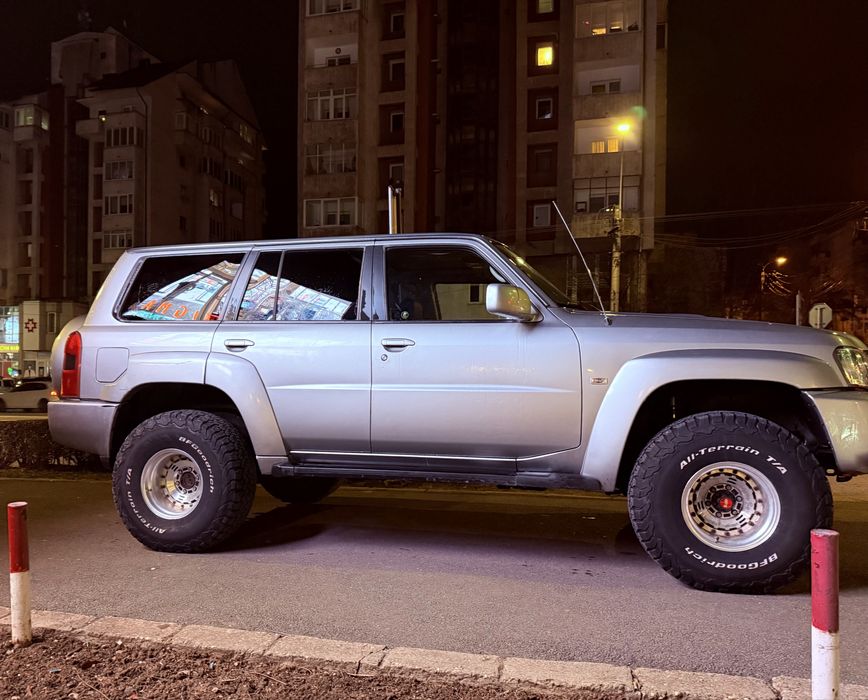 Nissan Patrol Y61