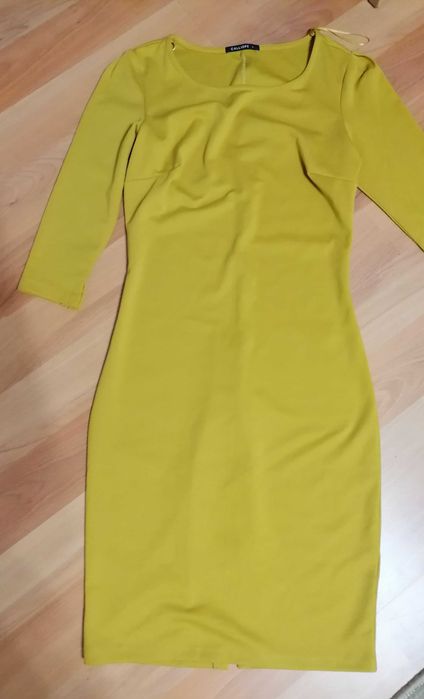 Нова рокля цвят горчица