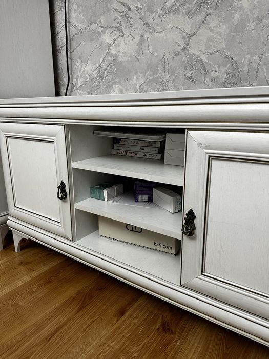 Сервант в гостиную. Тумба под ТВ