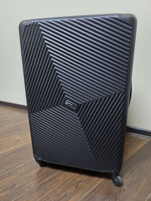 Чемодан большой ХЛ