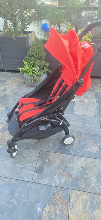 Cărucior Ultra-Compact BABYZEN YOYO² - Red (Roșu)