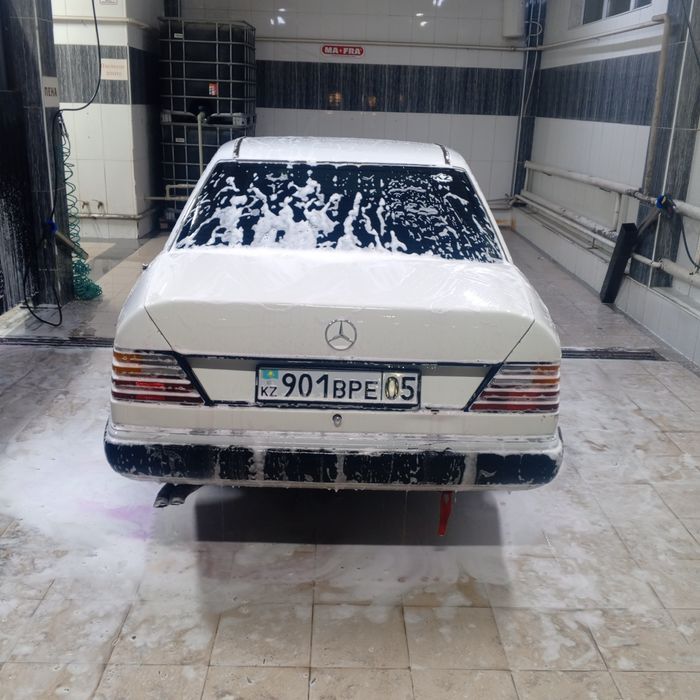 Продам Мерседес 124
