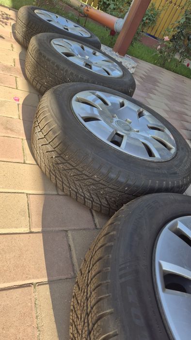 Anvelope Iarna Dunlop 205/60/16 + jante si capace Audi A4