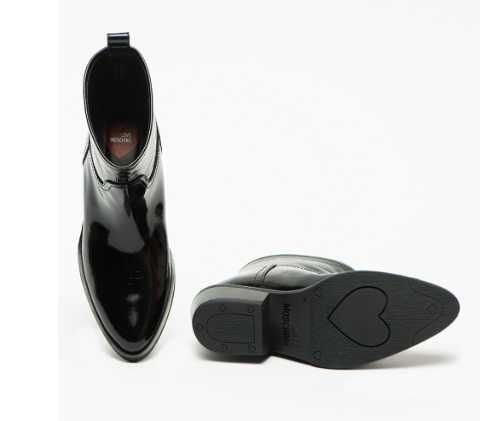 Love Moschino
Botine de piele lacuita