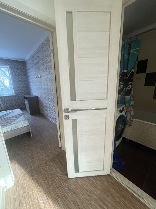 Продам двери б/у