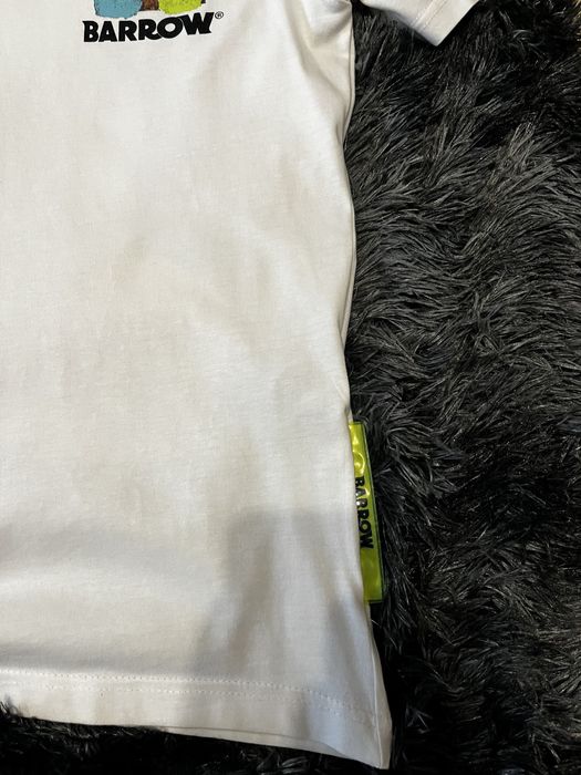 tricou barrow original