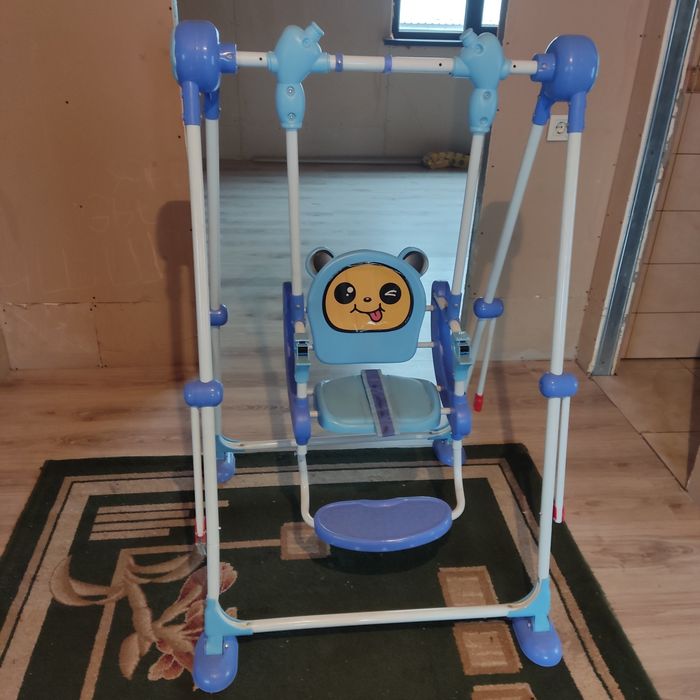 Детская качеля очень хорошего качества