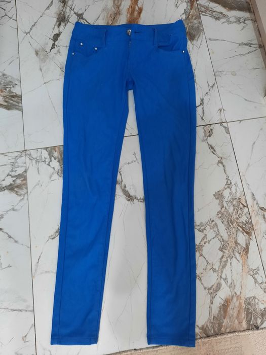 Отдам даром вещи женские