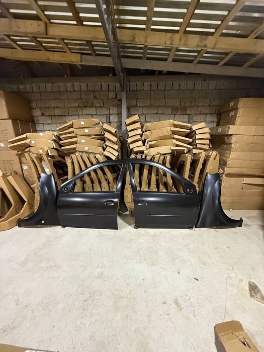 Lada Larguska Krilo Eshik Fara Stop sotiladi