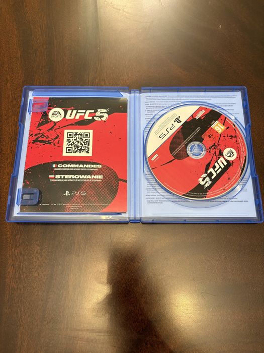 UFC 5 PS5 диск идеальное состояние