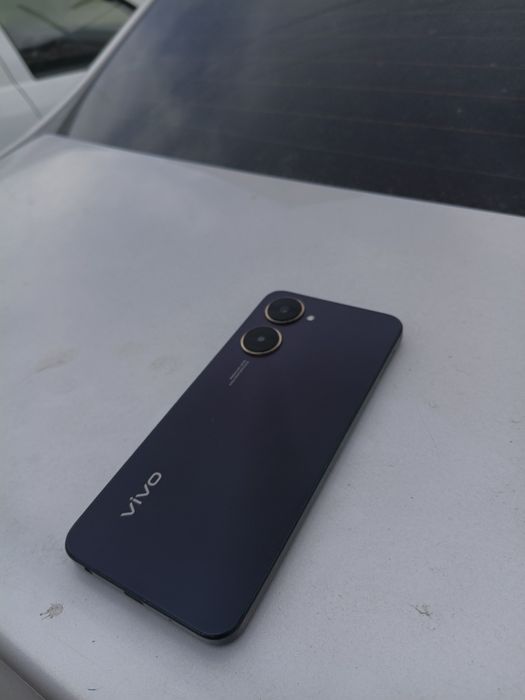 Продаю телефон Vivo Y03