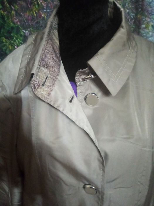 Плащь женский 54 - 56 размер