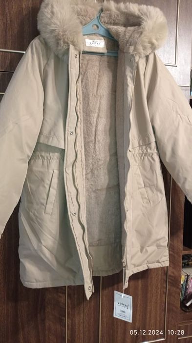 Куртка (пуховик) размер 56-58