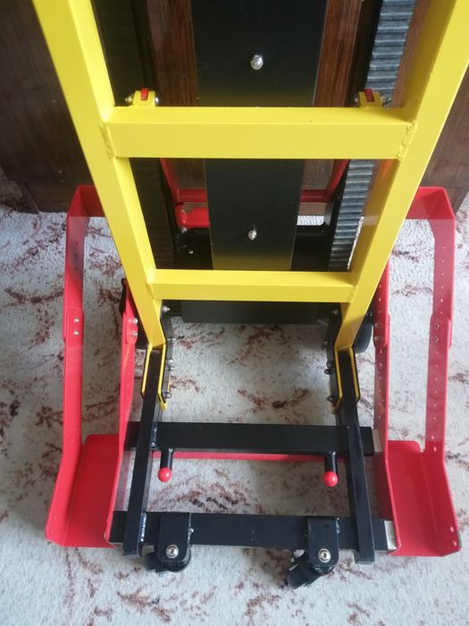 Система за изкачване на стълби