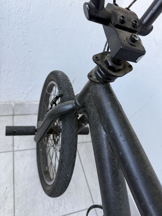 BMX freestyle negru – gata de mers / trick-uri