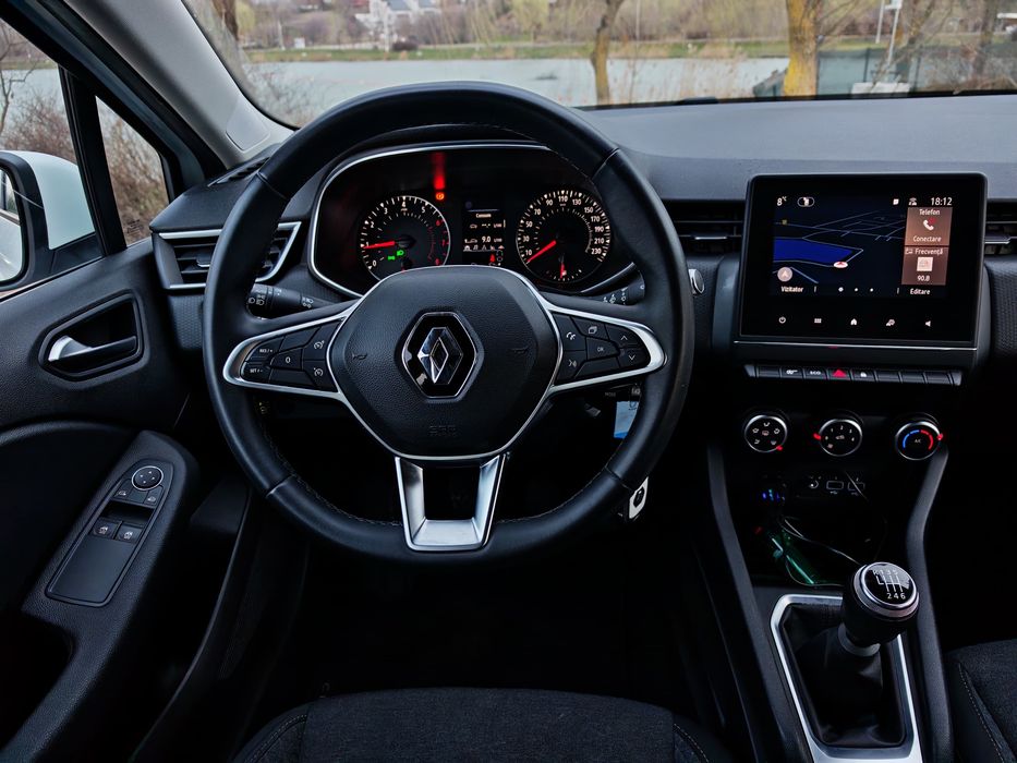 Renault clio 5 1.0 tce cu gaz pus de 200 km rar efectuat  impecabila !