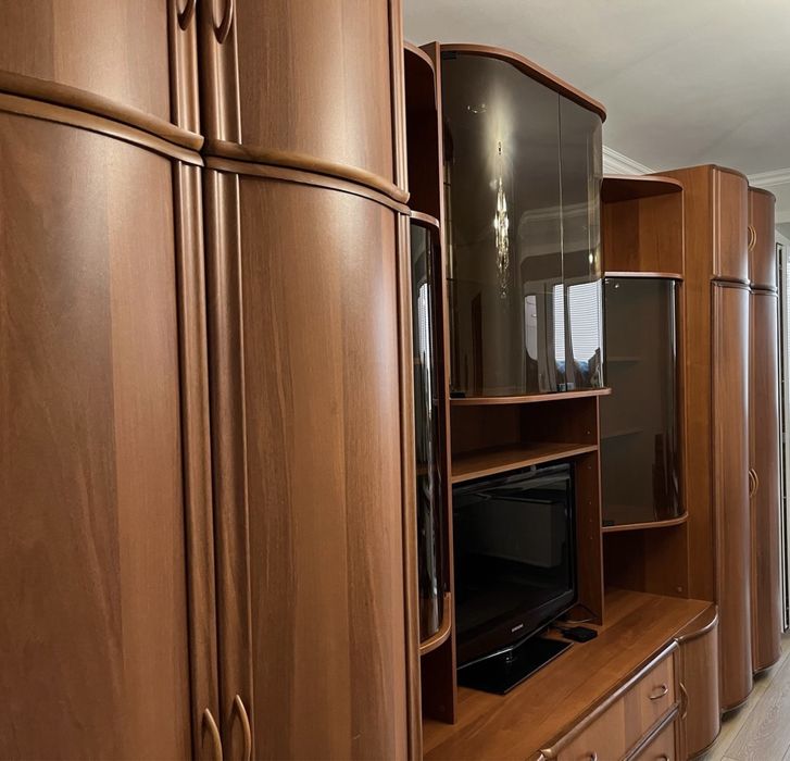 Гостиная стенка в классическом стиле