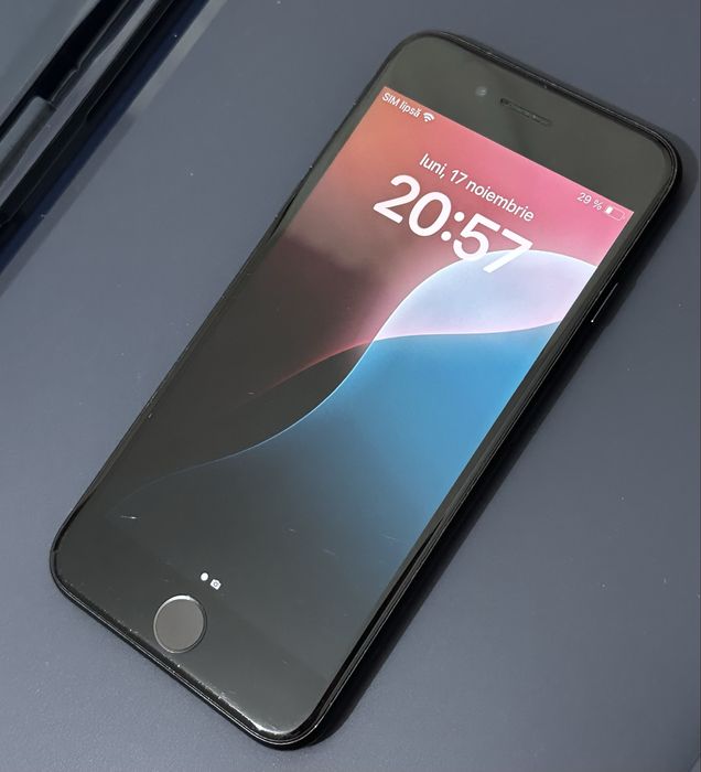 Vând Iphone SE 128 GB