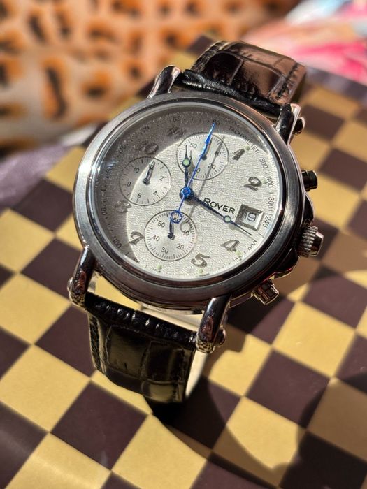 Vând ceasuri  , oferta