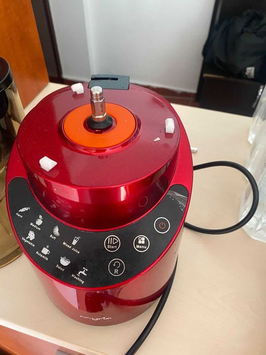 Storcator fructe si legume MYRIA MY4028RD, 1l, 200W, rosu-negru