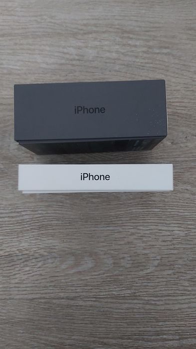 Коробки от айфона