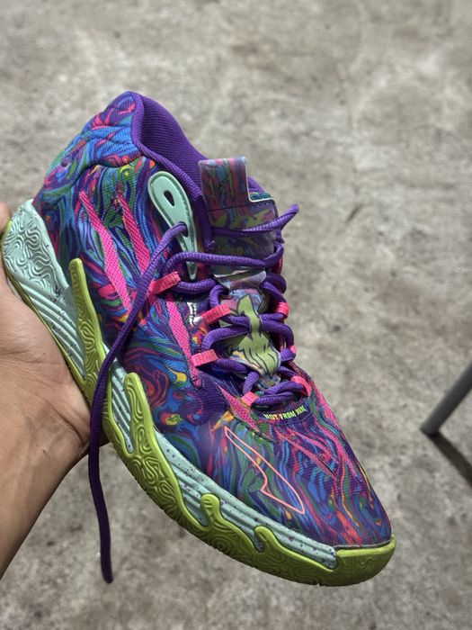 Баскетбольние кроссовки Puma x Lamelo MB.03