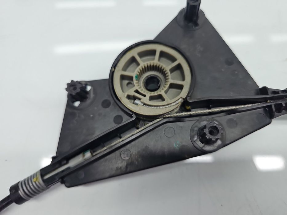 Macara electrica geam dreapta fata Volkswagen UP [Fabr 2011-2019] 1S38