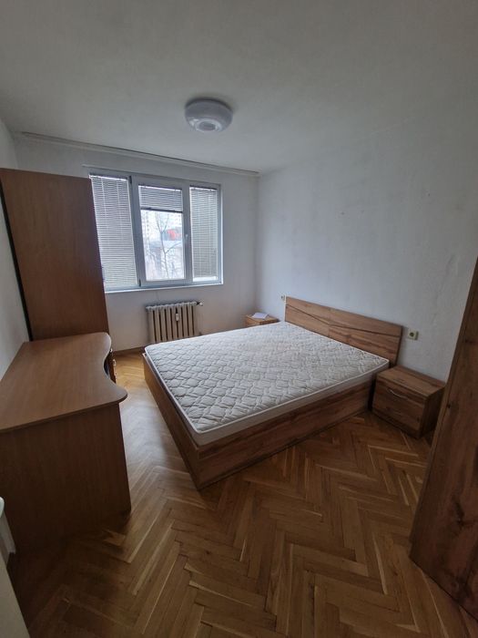 Самостоятелна стая под наем в Манастирски ливади  
Самостоятел