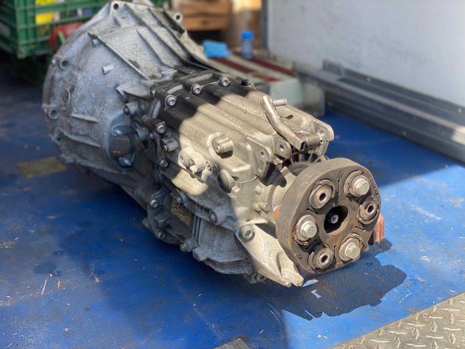 Cutie de viteze manuala BMW Seria 3 E90 E91 325d 330d 335d Facelift