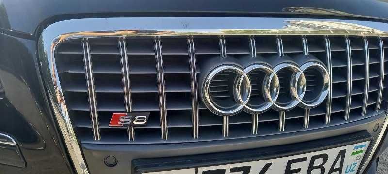 AUDI S8 4 2 Қора рангли 2006 йилда и ч СОТИЛАДИ