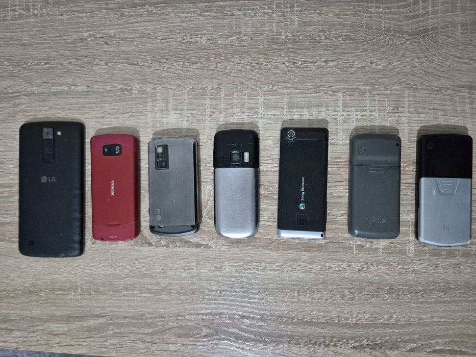 Продам б/у телефоны