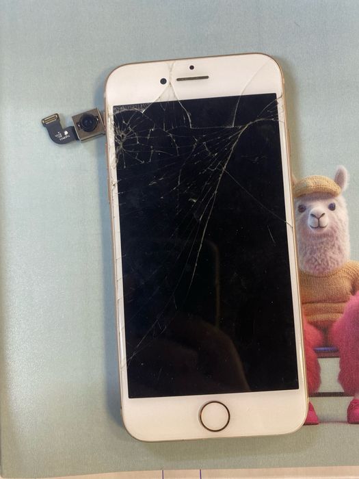 Продам Iphone 8 на запчасти