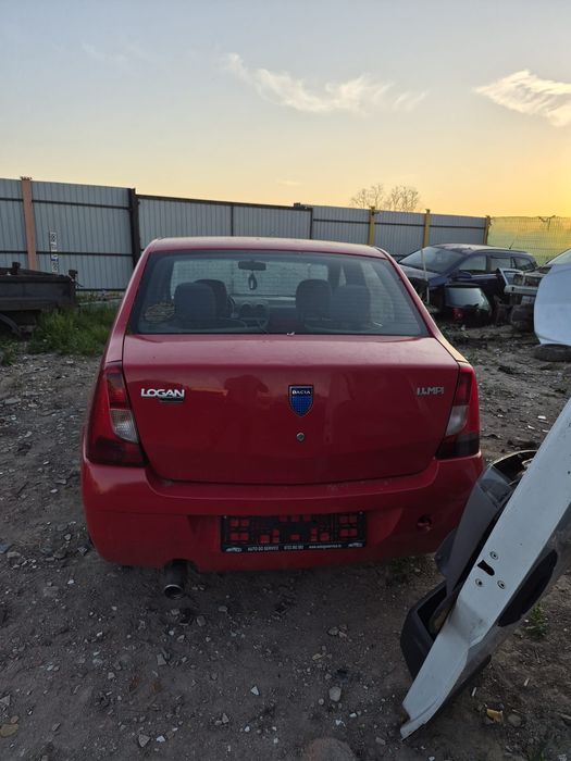 Piese dacia Logan uși motor cutie faruri roti caseta