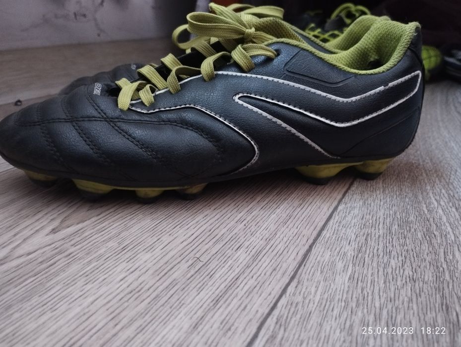 Футбольный бутсы оригинал