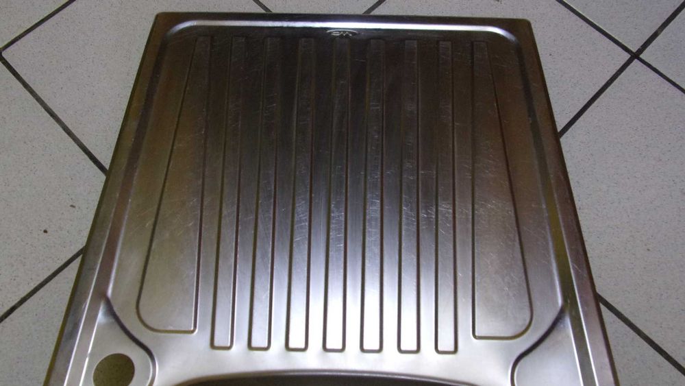 AIKO metal sink for kitchen 860mm x 500mm x 150mm - 1 year old - perfect condition