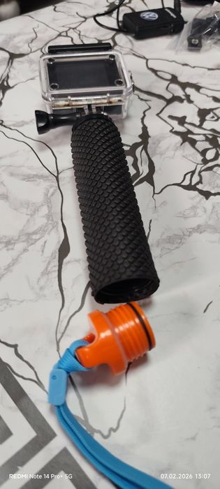 Екшън подводна камера