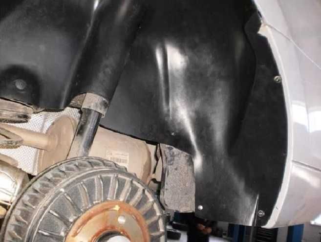 брызговики подкрылки Lada Renault