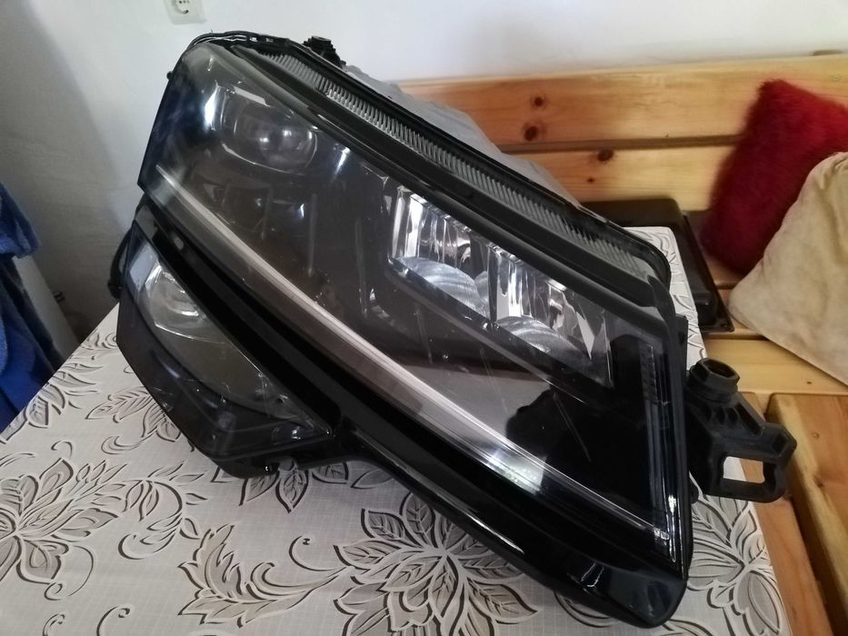 Фар Шкода Карок LED десен / Фар Skoda Karoq FULL LED десен Оригинаен